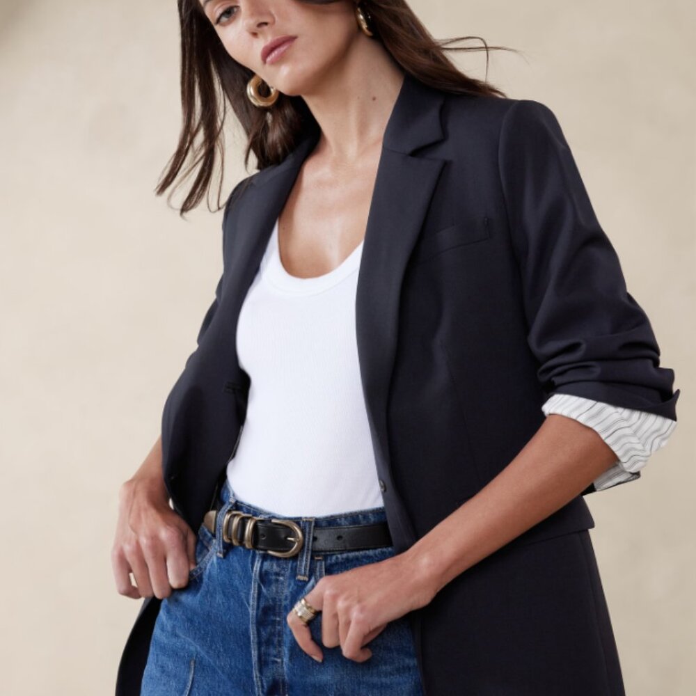 Banana Republic Classic Navy Lightweight Wool Blazer Size 0